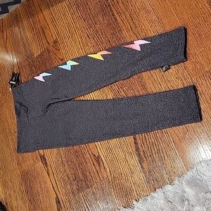New girls size 4 grey leggings with neon lightning bolts on side